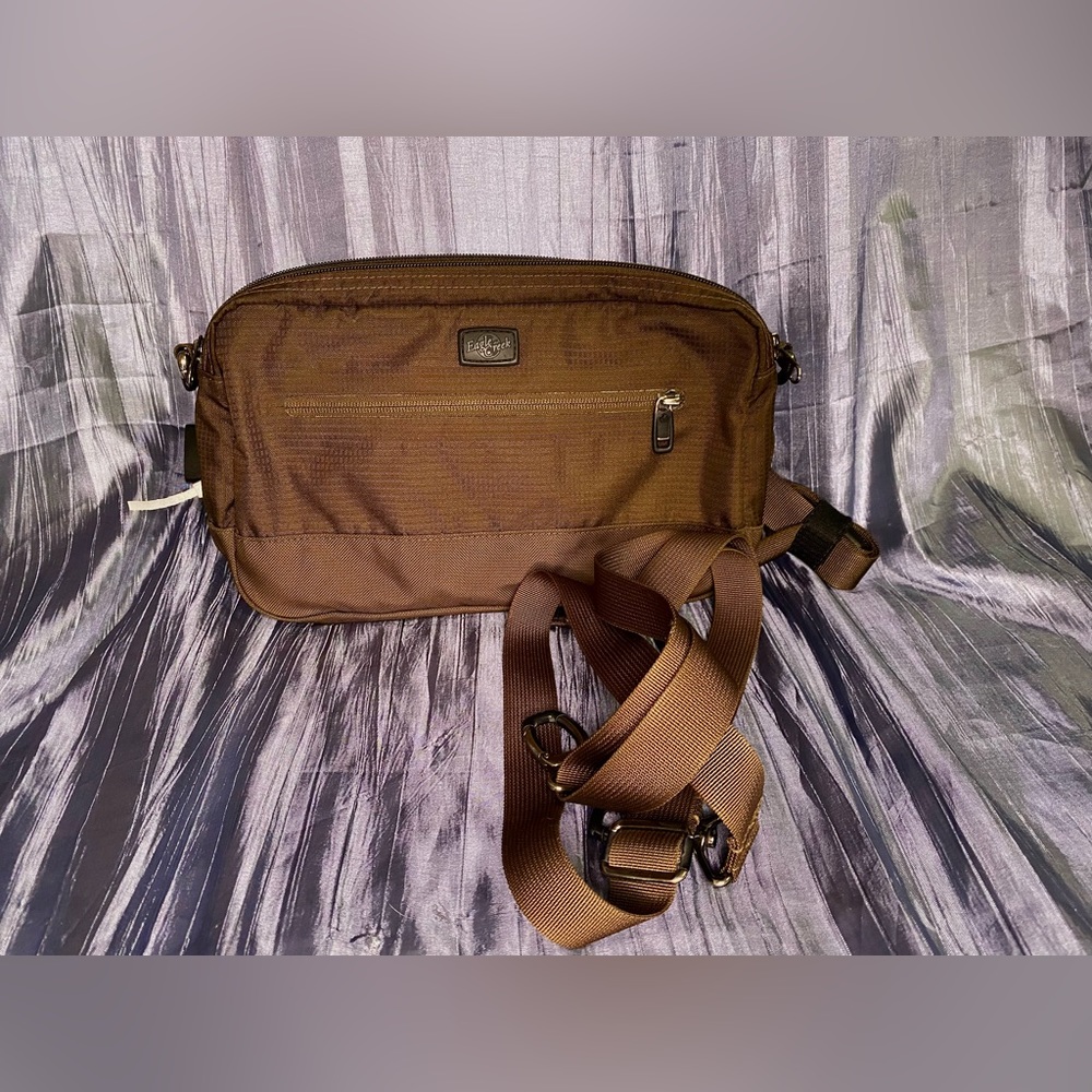 Retro Eagle Creek convertible fanny